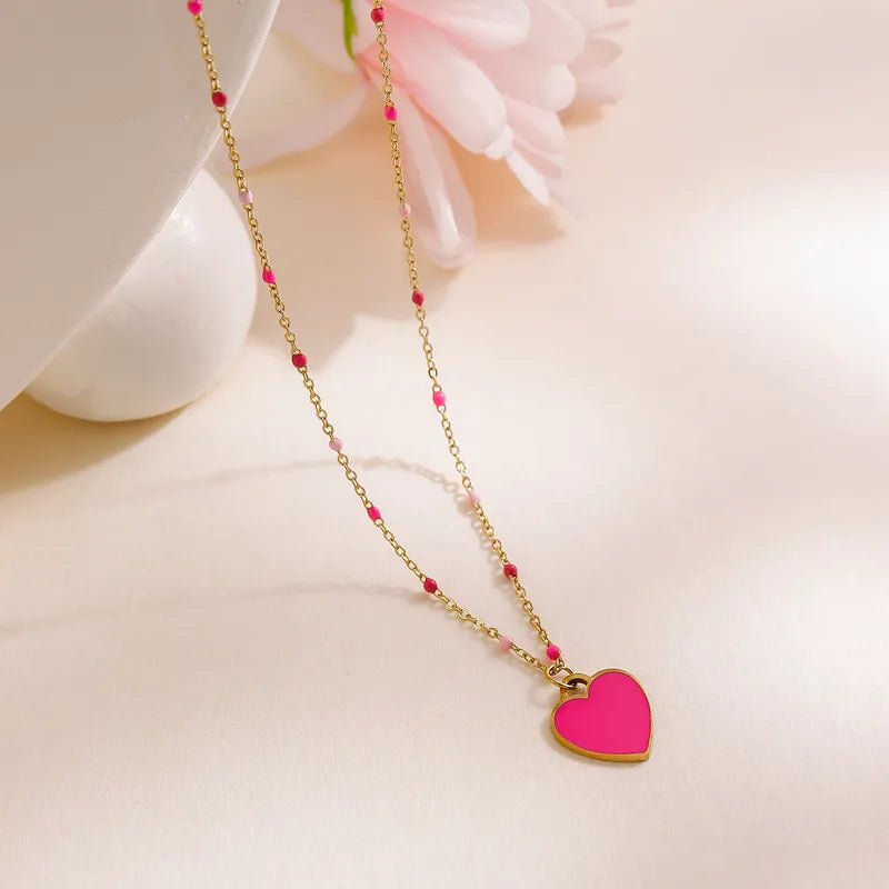 Rose Amora Necklace