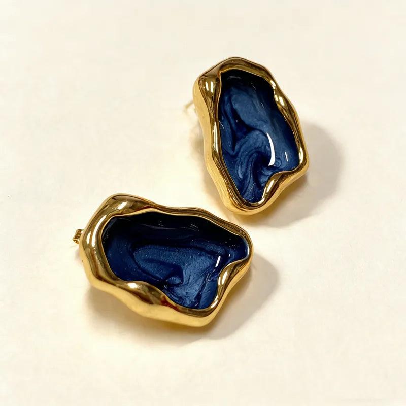 Muse Curve Studs