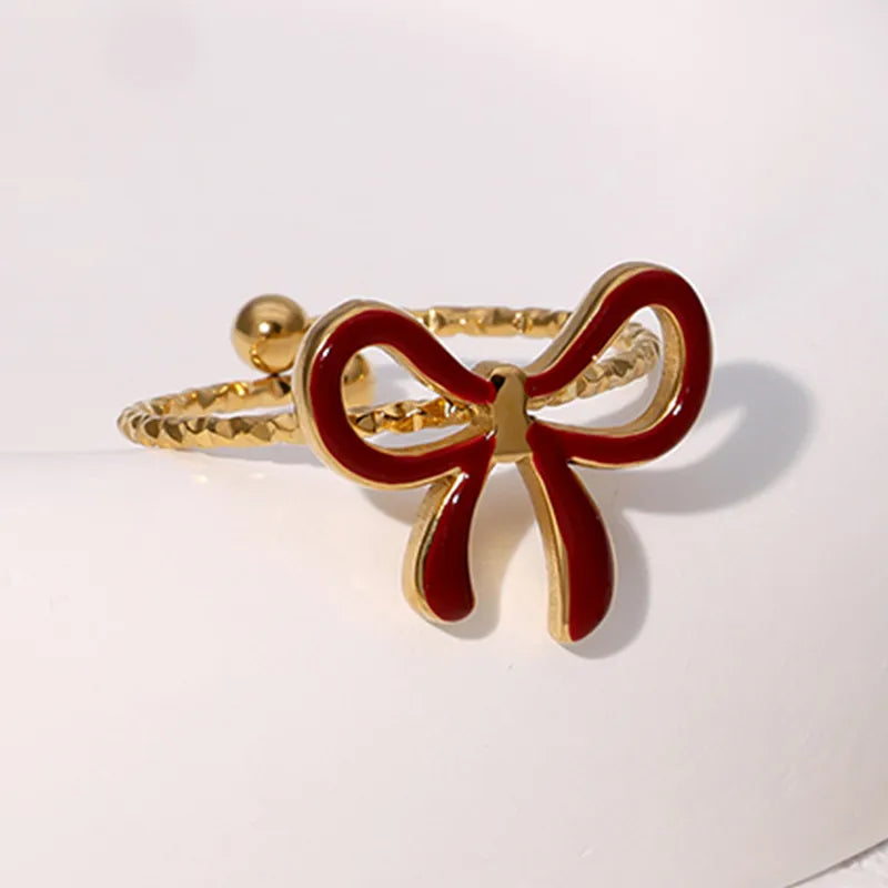 Petite Knot Ring